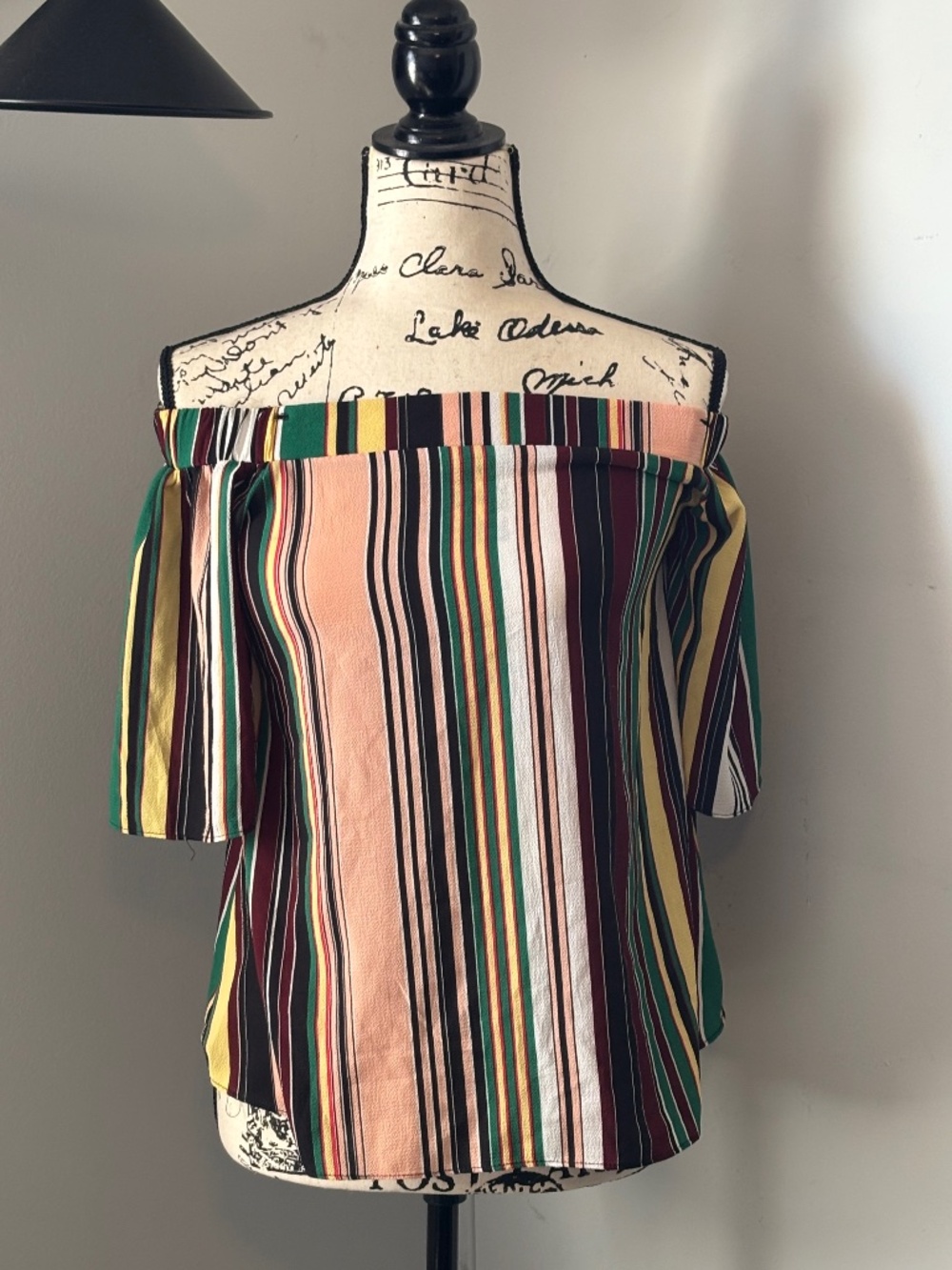 Size small off the shoulder blouse